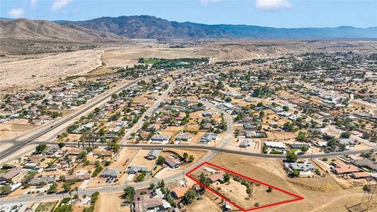 8128 Mono Dr, Hesperia, Kalifornia 92345, USA