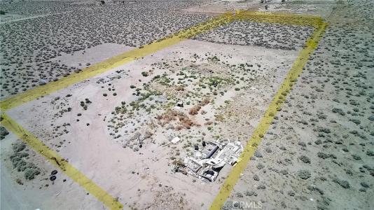 9984 Alamo Ave, Lucerne Valley, Kalifornia 92356, USA