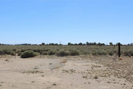 9984 Alamo Ave, Lucerne Valley, Kalifornia 92356, USA