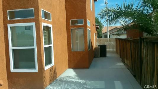 12533 Loma Verde Dr., Victorville, California 92392, USA