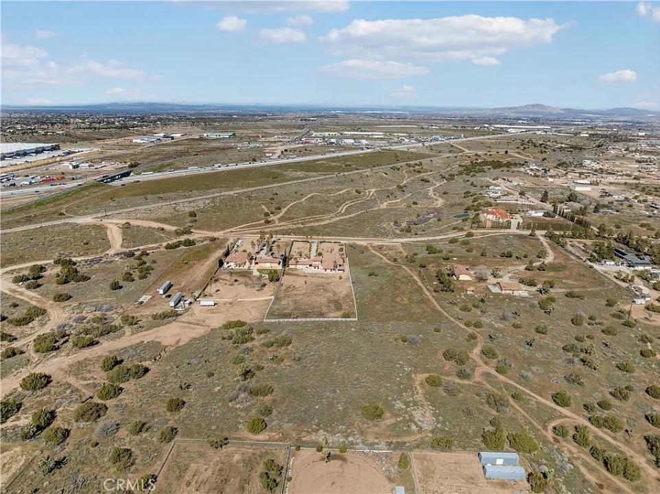 7971 Outpost Rd., Oakhills, California 92344, Stati Uniti