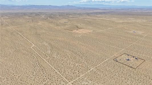 0 Drifting Sands Rd, Adelanto, California 92301, USA