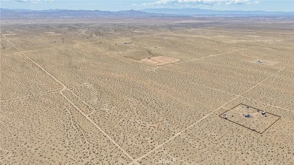 0 Drifting Sands Rd, Adelanto, California 92301