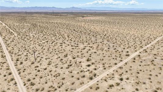 0 Drifting Sands Rd, Adelanto, California 92301