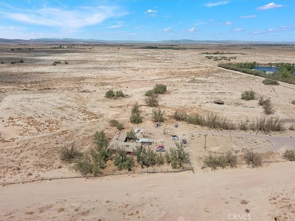 32900 Dune Rd, New Berry Springs, カリフォルニア 92365, アメリカ合衆国