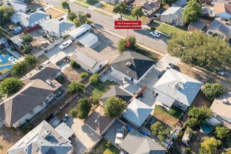 557 E Trenton, San Bernardino, Калифорния 92404, Соединенные Штаты