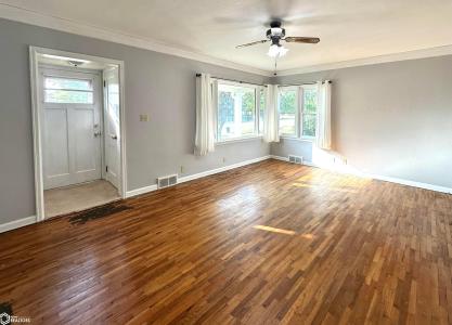 306 School Street, Iowa Falls, Iowa 50126