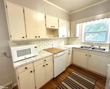 306 School Street, Iowa Falls, Iowa 50126