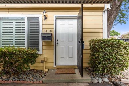 6100 Shadow Lane, Citrus Heights, קליפורניה 95621, ארצות הברית של אמריקה