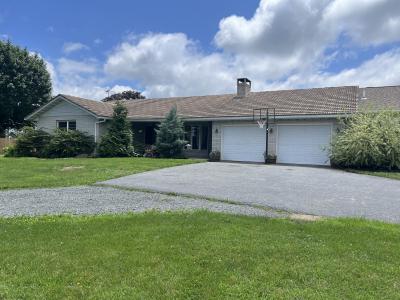 221 Hartman Rd `, Reading, Pennsylvania 19606, USA