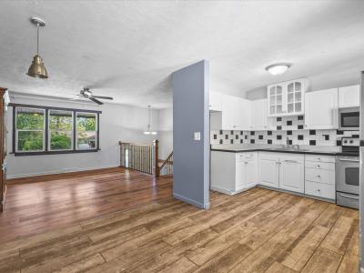 5825 Kirkwood Dr, Rockford, Illinois 61109