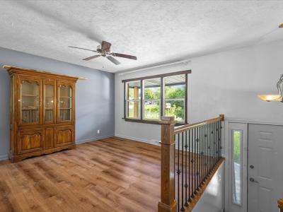 5825 Kirkwood Dr, Rockford, Illinois 61109