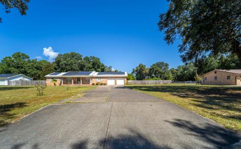 2550 Burgess Rd E, Pensacola, Florida 32504