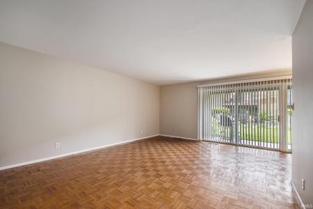 2500 Topsfield Road , 411, South Bend, Indiana 46614