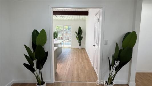 2360 Lovejoy, Pomona, Kaliforniya 91767, Amerika Birleşik Devletleri