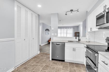 51B Edinburgh Lane, Manchester, 新泽西州 08759, 美国