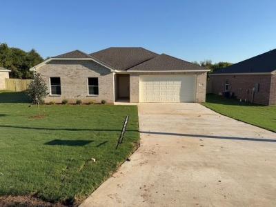 311 Garland, Bells, Texas 75414, USA