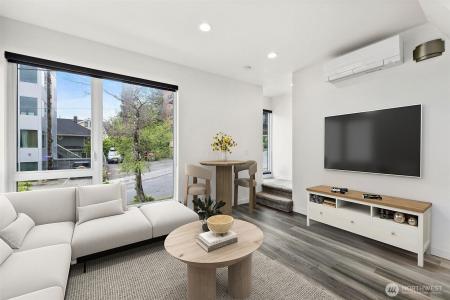 1211 E Mercer Street, Seattle, Washington 98102