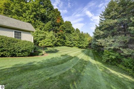 213 Wooded Valley Drive, Traverse City, Michigan 49696, Estados Unidos