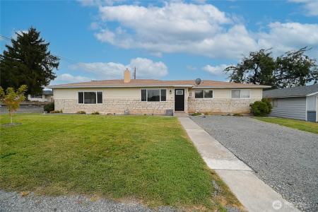 201 S 66th Avenue, Yakima, Washington 98908