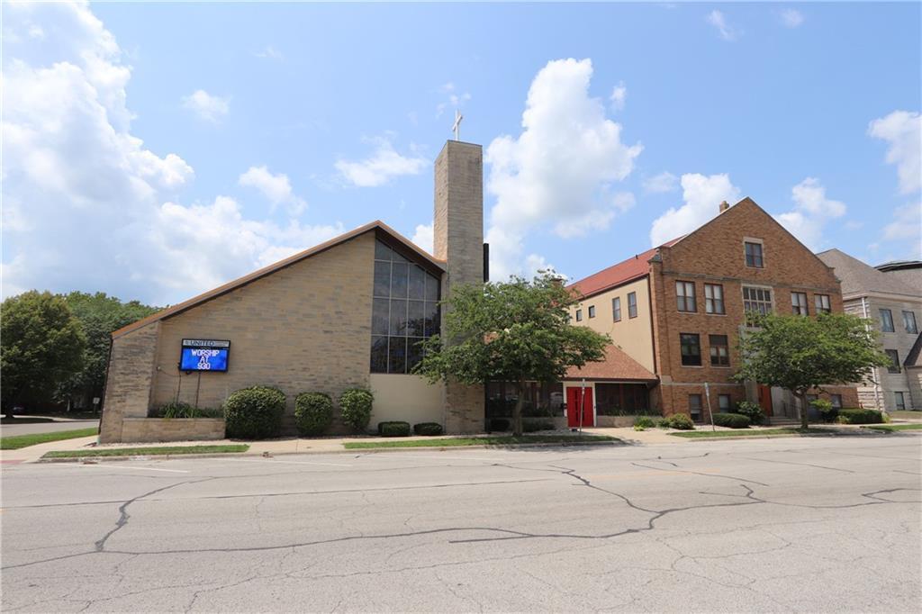 1600 Wabash Ave., Mattoon, Illinois 61938