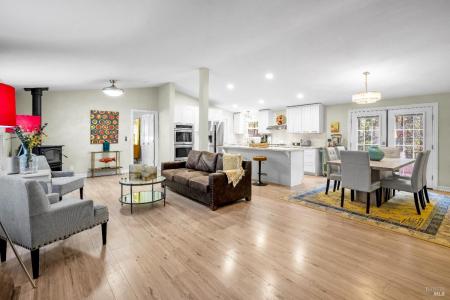 22945 Ridge Road, Willits, Californie 95490, États-Unis