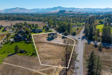 296 Big Flat Road, Missoula, Montana 59804, États-Unis