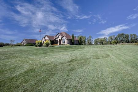 W3552 Equestrian Trail, Appleton, Wisconsin 54913-9109