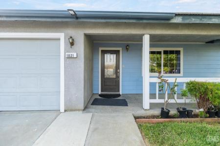 1021 Princeton Avenue, Lindsay, California 93247, Estados Unidos