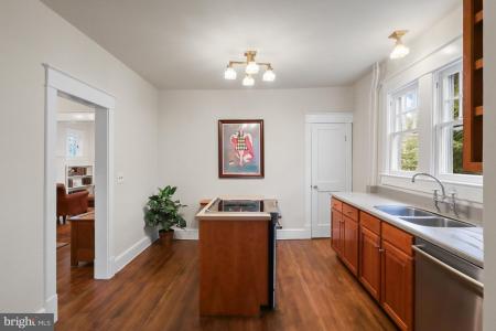 2308 N Lexington Street, Arlington, Wirginia 22205, USA