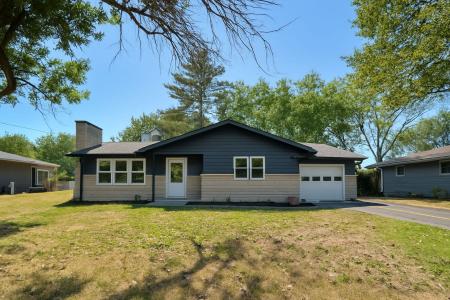 29 Miller Drive, Charleston, Illinois 61920, Estados Unidos