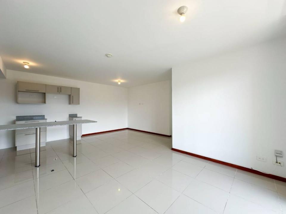 Valencia , Ulloa Heredia, Эредия 40104, Коста-Рика