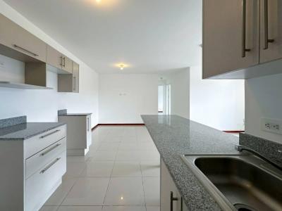 Valencia , Ulloa Heredia, Эредия 40104, Коста-Рика