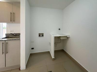 Valencia , Ulloa Heredia, Эредия 40104, Коста-Рика