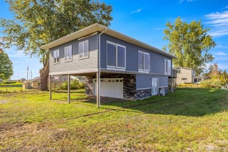 6809 Lakeshore Drive, Estral Beach Village, Michigan 48166, Stati Uniti