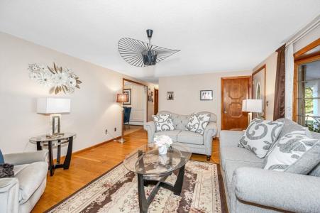 1170 Livingston St, Tewksbury, Massachusetts 01876, Estados Unidos