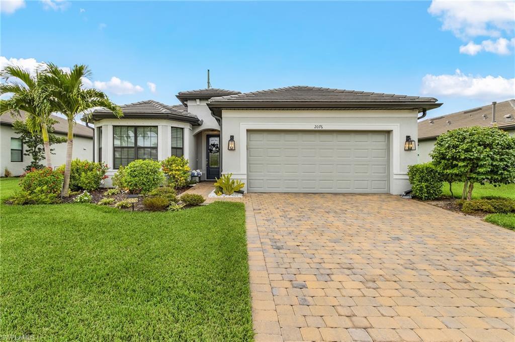 2076 Yellowfin CIR, NAPLES, Florida 34114