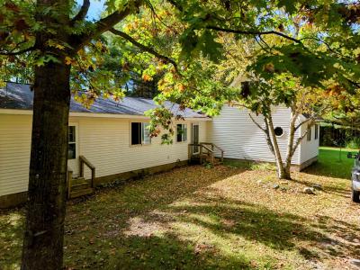 2670 Bass Lake, Lupton, Michigan 48635, HOA KỲ