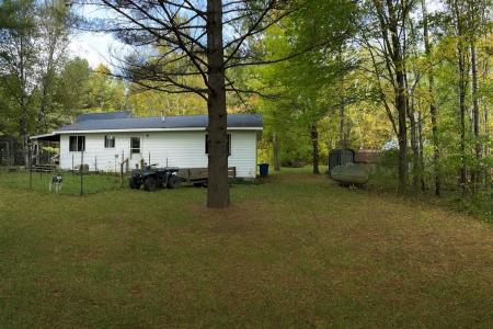 2670 Bass Lake, Lupton, Michigan 48635, HOA KỲ