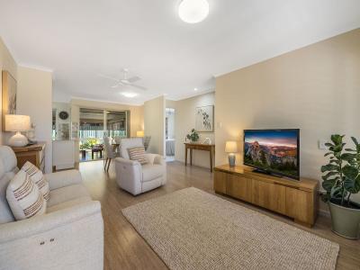 Unit 33 'Clearwaters' 2 North Street, Golden Beach, QLD 4551, Australia