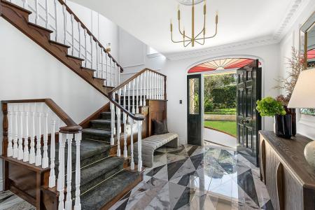 12 Illoura Avenue - Roxton House, Wahroonga, NSW 2076, Austrália