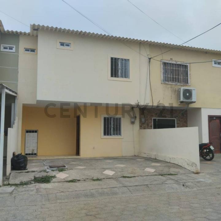 ciudad jardín Montecristi s/n, Montecristi, Manabí 00001, Ecuador