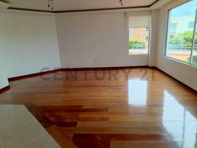 Miravalle 4 s/n, Quito, Pichincha 00001, Equador