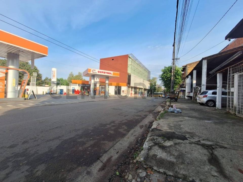 Pilar y Lapacho , Hipódromo, Asunción 00001, Paraguay