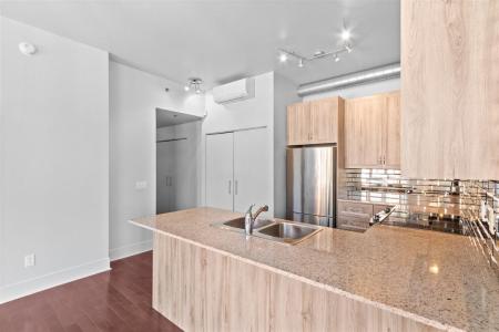 4200 Rue St-Ambroise, Montréal (Le Sud-Ouest), ケベック H4C 3R7, カナダ