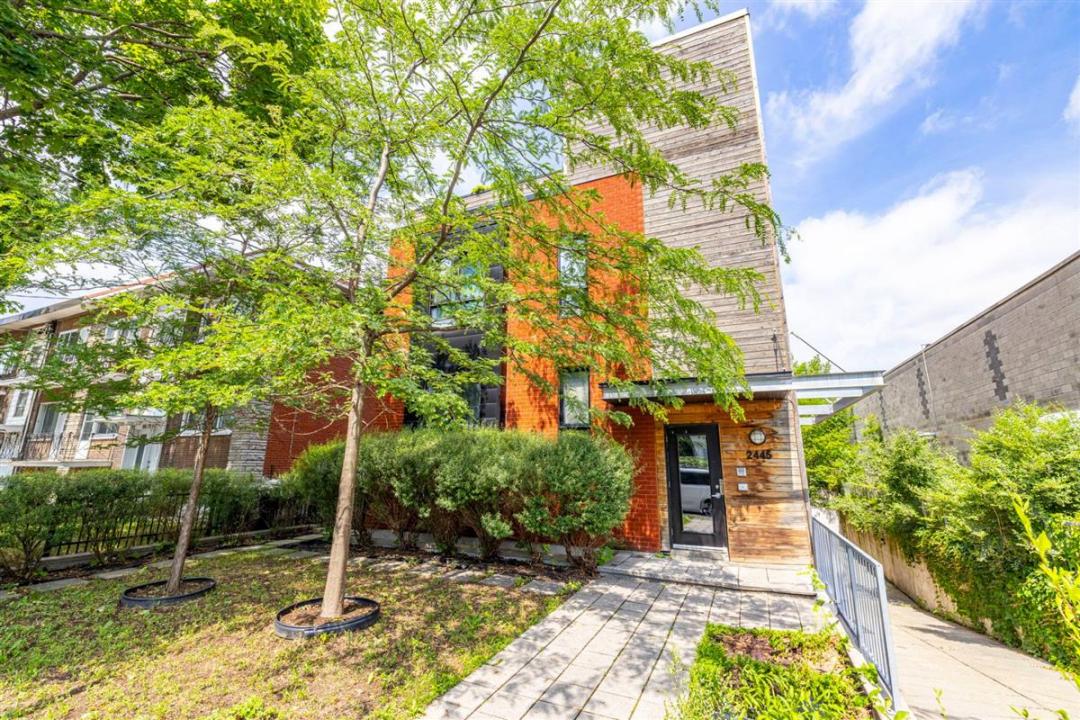 2445 Ch. Laval, Montréal (Saint-Laurent), 퀘벡주 H4L 2Z8, 캐나다