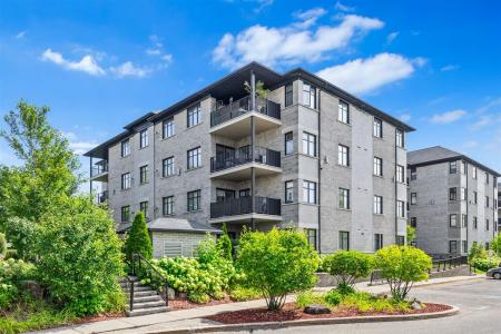 4981  Av. Eliot, Laval (Chomedey), קוויבק H7W 0G1, קנדה 