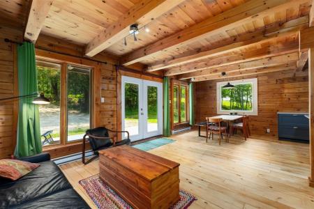 42 Ch. Quain, La Pêche, Quebec J0X 3G0, CANADÁ