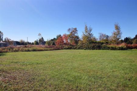 42  Boul. Cartier, Rivière-du-Loup, Quebec G5R 5Z4, Canada