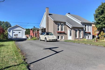 210 Rue Alain, Rivière-du-Loup, Quebec G5R 5Z2, Canada